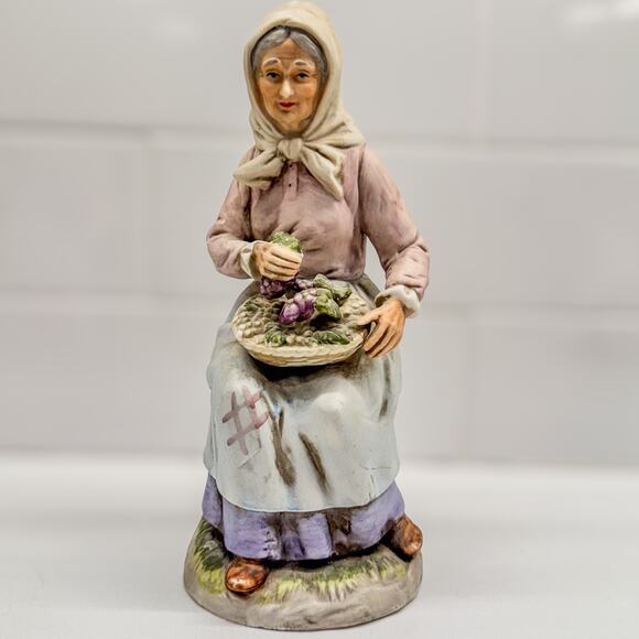 1960’s Vintage Homco Woman with Grapes Figurine, #1433, Farmyard Collection, 8”H - Picture 3 of 10